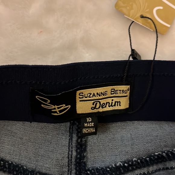 NWT Suzanne Betro flare pull-on jeans size 10 - Picture 6 of 7